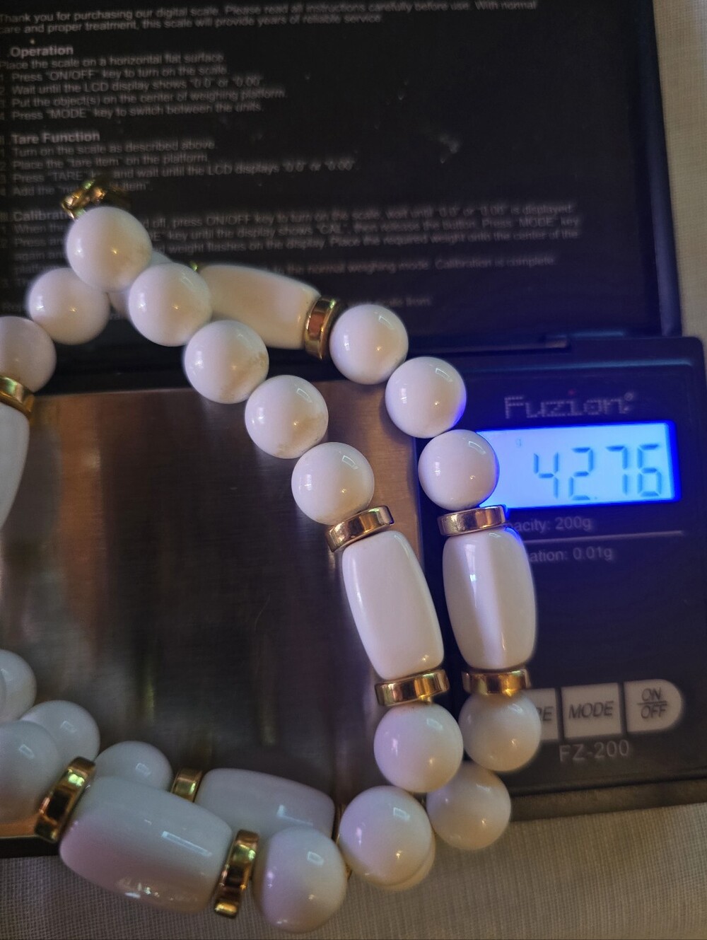 Classy Vintage Signed Napier White Bead With Gold Accent Necklace - Picture 8 of 8